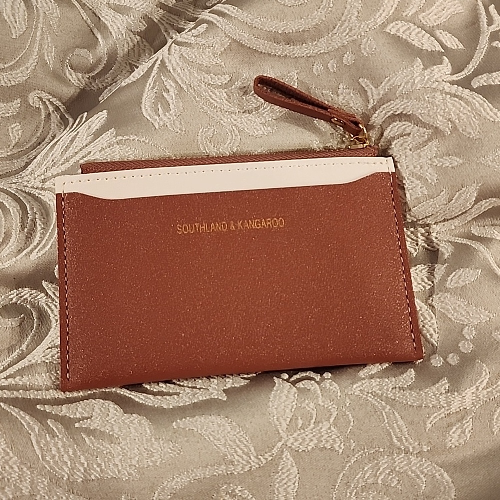 Wallet - Picture 2 of 5